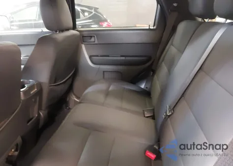 2011 Ford Escape Xlt из США, поврежденный, VIN 1FMCU9DG9BKB08987